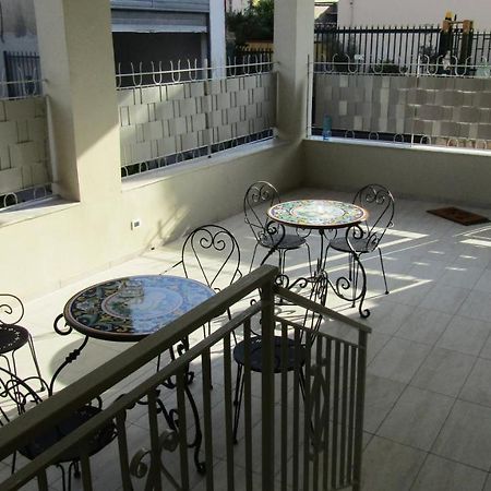 Bed and Breakfast Domus Elvia-Vietri Pompeya Exterior foto